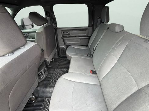 Used 2024 RAM 5500 Tradesman w/ Chrome Appearance Group AWD/4WD image 23