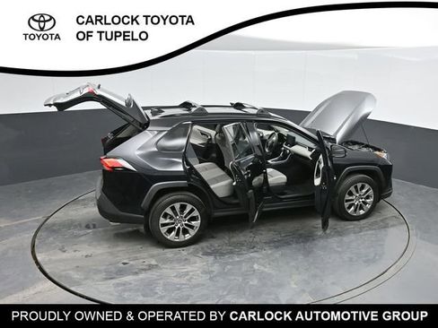 Used 2021 Toyota RAV4 XLE Premium image 49