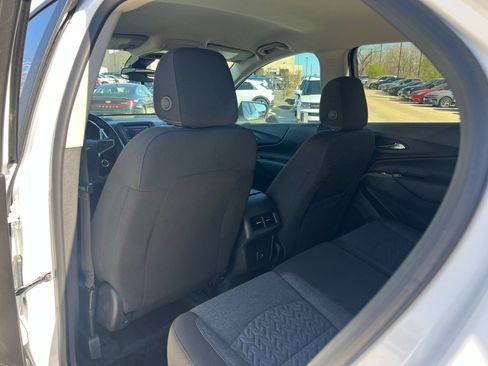 Used 2023 Chevrolet Equinox LT image 17