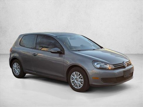 Used 2013 Volkswagen Golf 2-Door image 2