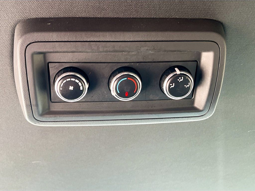 Used 2018 Dodge Grand Caravan SXT FWD image 24