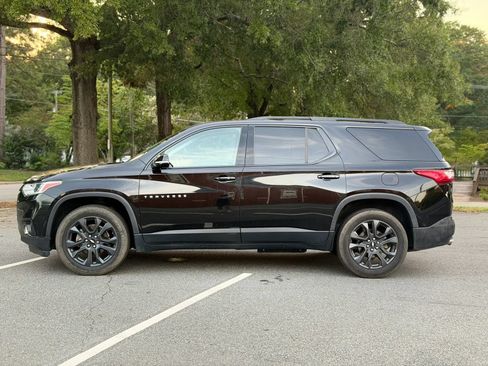 Used 2019 Chevrolet Traverse RS FWD image 3