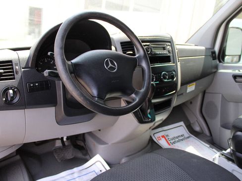 Used 2013 Mercedes-Benz Sprinter 2500 image 8