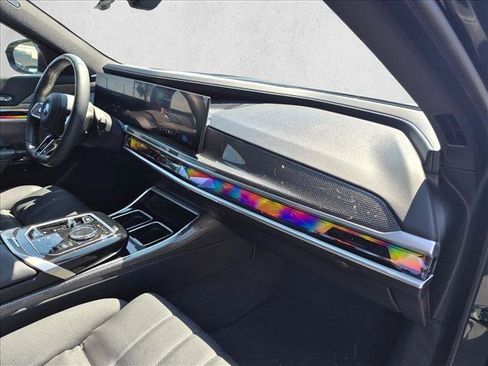 Certified 2023 BMW i7 xDrive60 AWD/4WD image 20