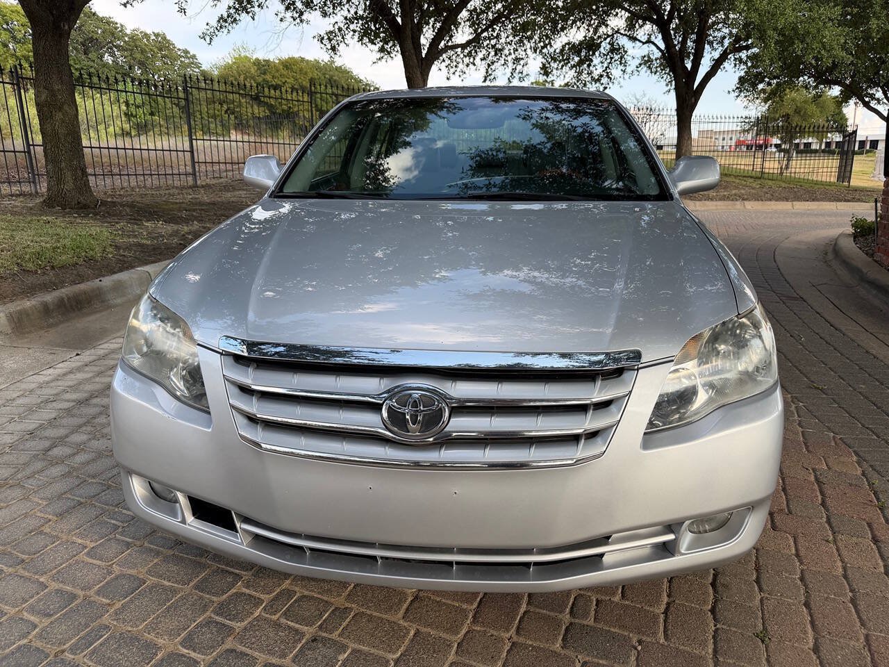 Used 2007 Toyota Avalon Limited FWD image 10