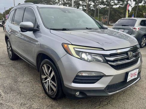Used 2016 Honda Pilot Touring image 3