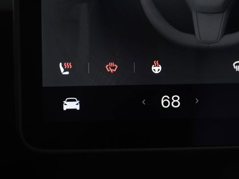 Used 2025 Tesla Model Y Long Range image 8