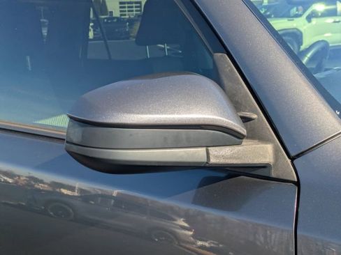 Used 2016 Toyota 4Runner SR5 image 12