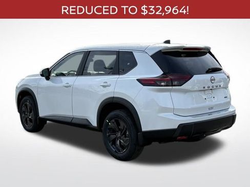 New 2026 Nissan Rogue SV w/ Cold Weather Package AWD/4WD image 9