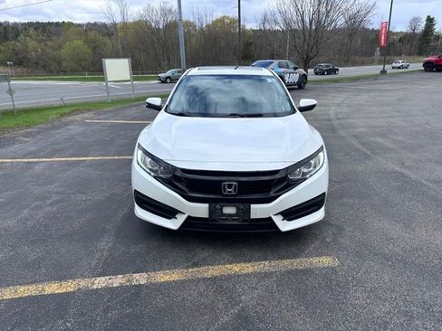 Used 2018 Honda Civic EX image 8