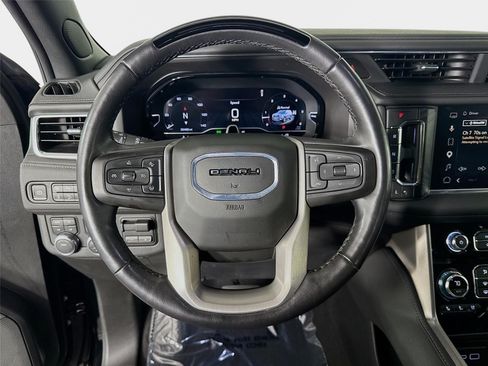Certified 2024 GMC Yukon XL Denali w/ Advanced Technology Package AWD/4WD image 12