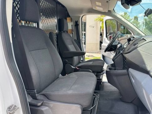Used 2019 Ford Transit 250 130 Low Roof w/ Exterior Upgrade Package RWD image 4