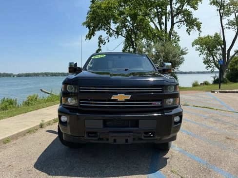 Used 2016 Chevrolet Silverado 2500 LTZ w/ Duramax Plus Package AWD/4WD image 2