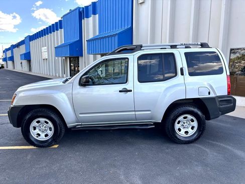 Used 2014 Nissan Xterra X image 4