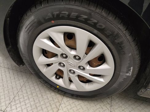 Used 2020 Hyundai Elantra SE w/ Cargo Package (C1) FWD image 31