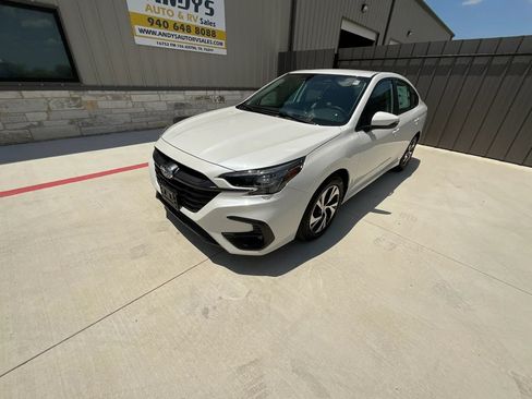 Used 2025 Subaru Legacy Premium AWD/4WD image 16