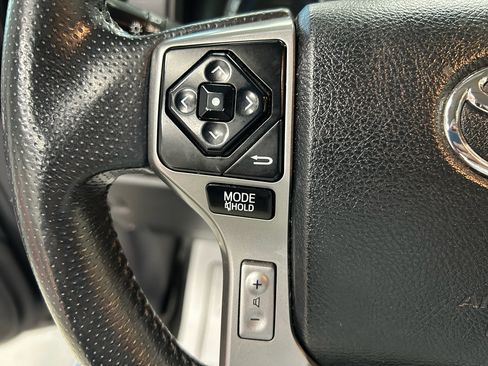 Used 2017 Toyota 4Runner Limited AWD/4WD image 15