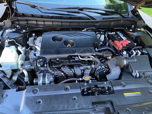 Used 2019 Nissan Altima 2.5 Platinum AWD/4WD image 17