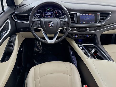 Used 2023 Buick Enclave Essence FWD image 17