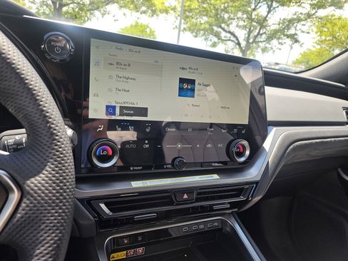 New 2026 Lexus TX 500h AWD image 13