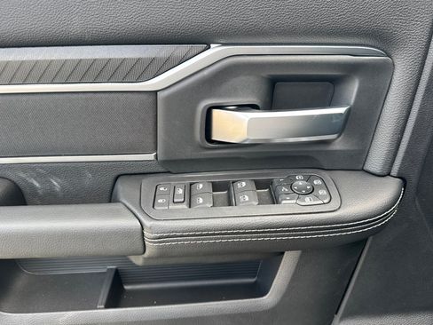 New 2027 RAM 3500 Big Horn AWD/4WD image 10