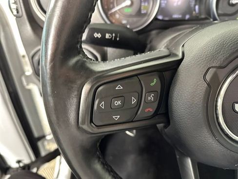 Used 2023 Jeep Wrangler Unlimited w/ Cold Weather Group image 15