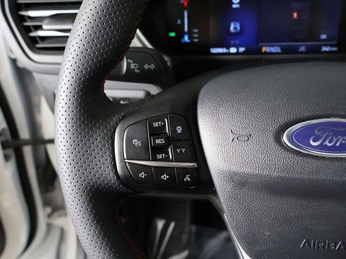Used 2024 Ford Escape ST-Line w/ Tech Pack #1 AWD/4WD image 39