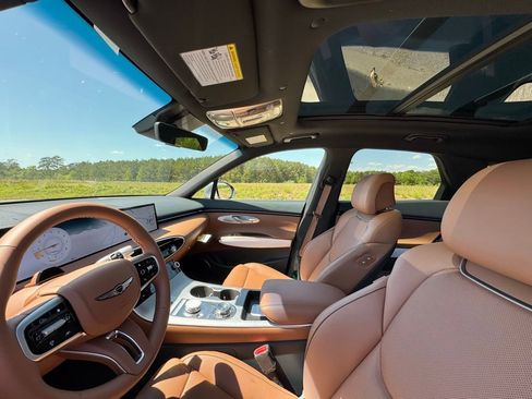 New 2026 Genesis GV70 2.5T Advanced AWD/4WD image 19