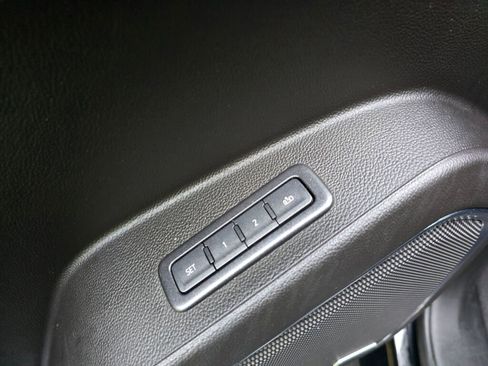 Used 2020 GMC Yukon XL Denali w/ Denali Ultimate Package image 29