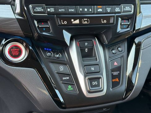 Used 2024 Honda Odyssey Elite image 16