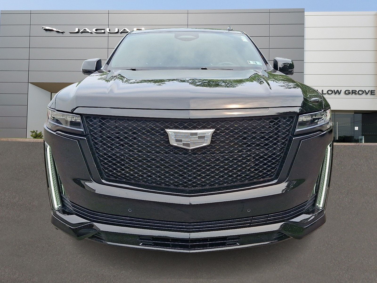 Used 2024 Cadillac Escalade Sport w/ LPO, ONYX Package AWD/4WD image 2
