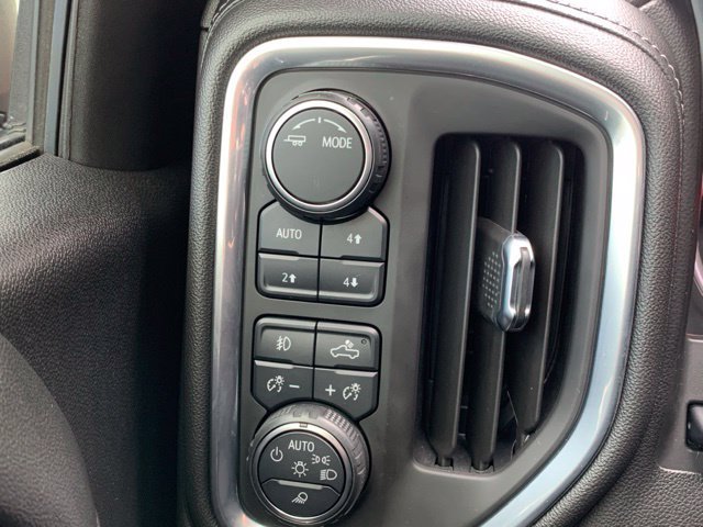 Used 2021 Chevrolet Silverado 1500 LTZ w/ LTZ Premium Package AWD/4WD image 24