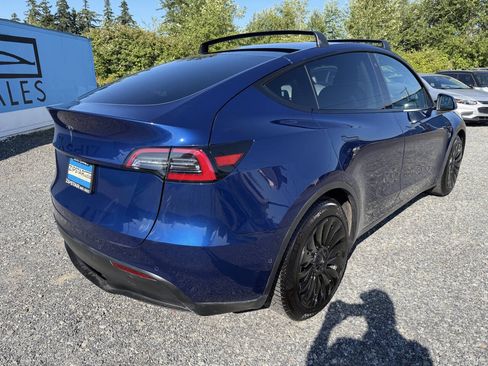 Used 2020 Tesla Model Y Long Range AWD/4WD image 4