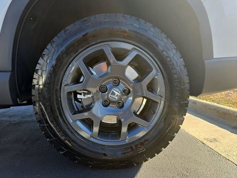 New 2025 Honda Pilot TrailSport image 33