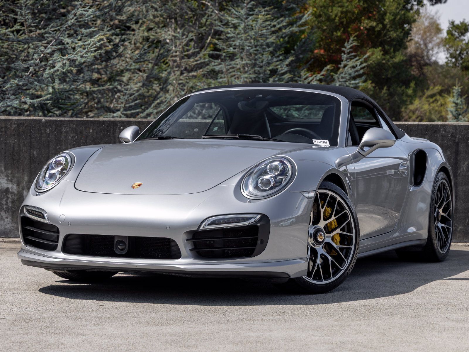 Used 2015 Porsche 911 Turbo S AWD/4WD image 23