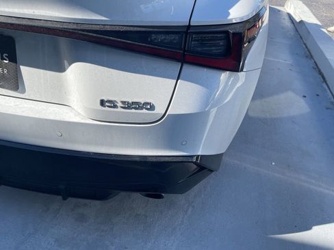 Used 2022 Lexus IS 350 F Sport image 19