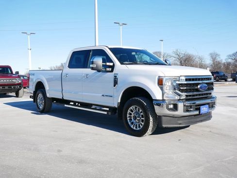 Certified 2022 Ford F250 Lariat w/ Chrome Package image 4