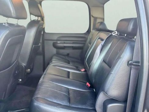 Used 2008 Chevrolet Silverado 2500 LT w/ 2LT Convenience Package image 14