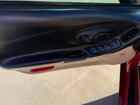 Used 2001 Chevrolet Corvette Base w/ Preferred Equipment Group2 image 10