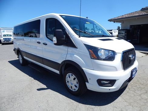 Used 2024 Ford Transit 350 XLT RWD image 10
