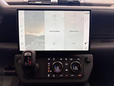 New 2026 Land Rover Defender 110 AWD/4WD image 28
