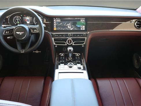 New 2026 Bentley Flying Spur Plug-In Hybrid image 4