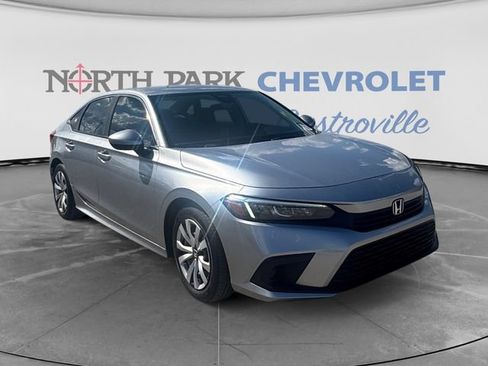 Used 2022 Honda Civic LX image 1