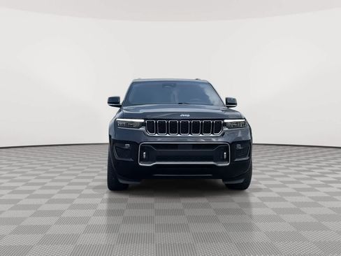 Used 2022 Jeep Grand Cherokee Overland AWD/4WD image 3