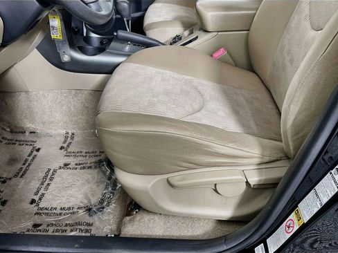 Used 2010 Toyota RAV4 4WD image 17