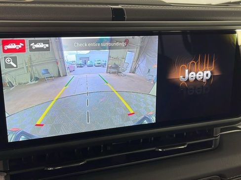 New 2025 Jeep Gladiator Rubicon image 23