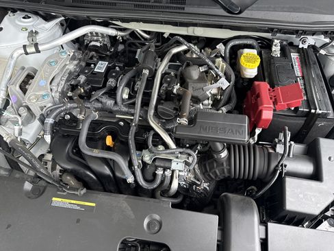 Used 2025 Nissan Sentra SV FWD image 31