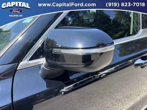 Used 2025 Kia Telluride S AWD/4WD image 12