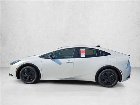 New 2026 Toyota Prius LE image 5