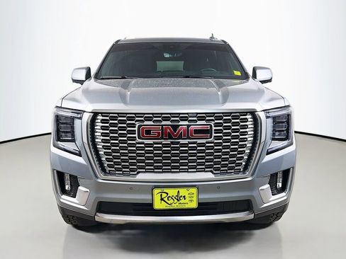 Used 2024 GMC Yukon XL Denali w/ Advanced Technology Package AWD/4WD image 2